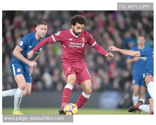 足球单刀瞬间的决策与技巧解析如何在关键时刻把握机会实现进球